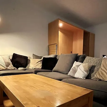 ホテル Peaceful Studio Apt W/2 Beds ダブリン