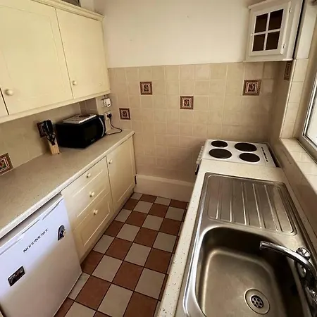 호텔 Peaceful Studio Apt W/2 Beds *