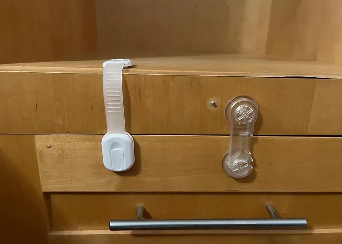 Hotel Peaceful Studio Apt W/2 Beds *